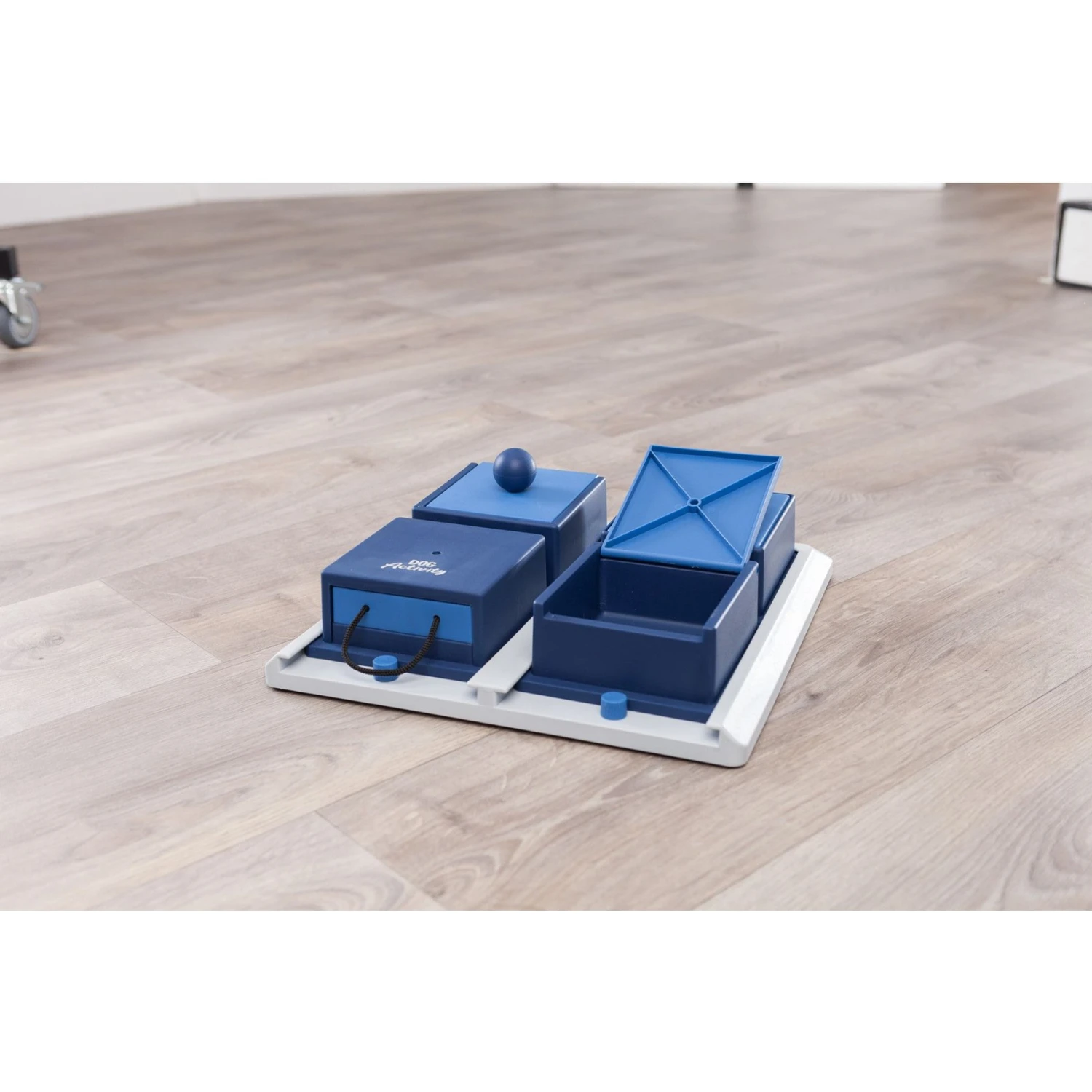 TRIXIE Activity Poker Box Activity Strategy Game Dog Toy, Level 2 10 TRIXIE Activity Poker Box Activity Strategy Game Dog Toy, Level 2 - Image 8