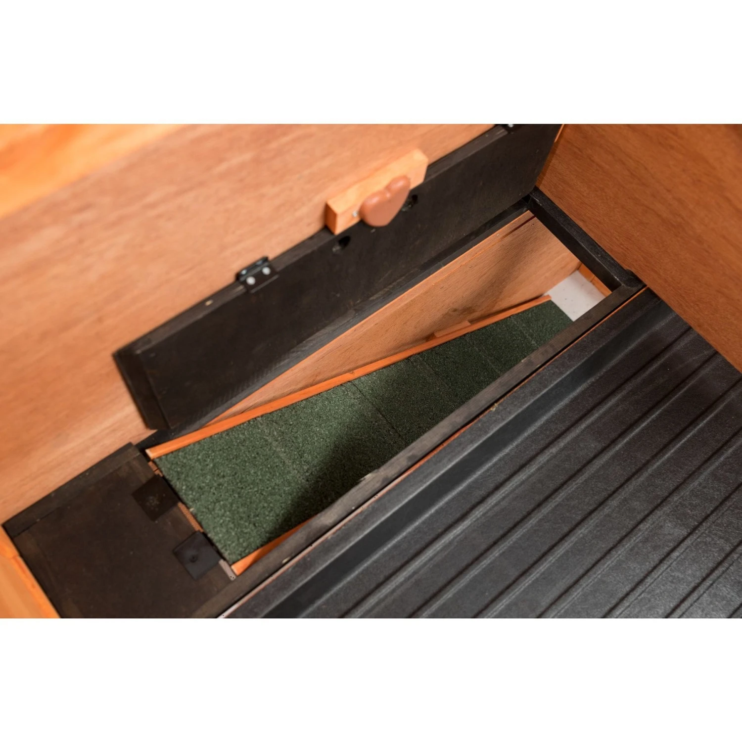 TRIXIE Natura Retreat Rabbit Hutch 10 TRIXIE Natura Retreat Rabbit Hutch - Image 8